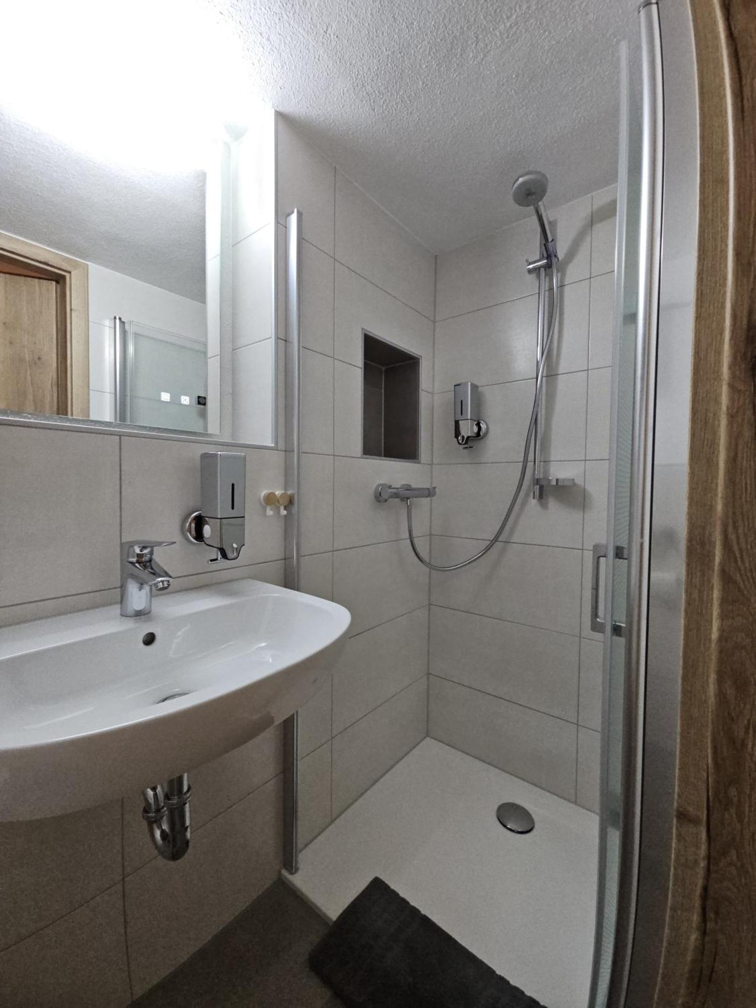 Weitefeld Gemuetliche Ferienwohnung Im Westerwald - "Ferienwohnung Grau" מראה חיצוני תמונה